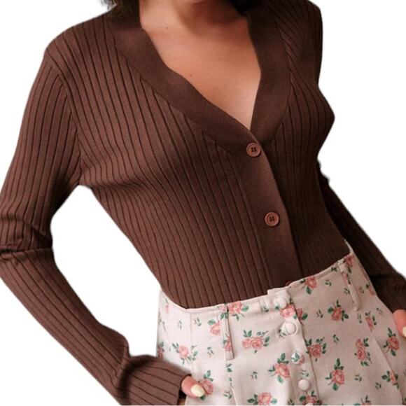 NWT RIHOAS The Solid V Neck Ribbed Knit Top/Sweater in Coffee - Large - Picture 1 of 6